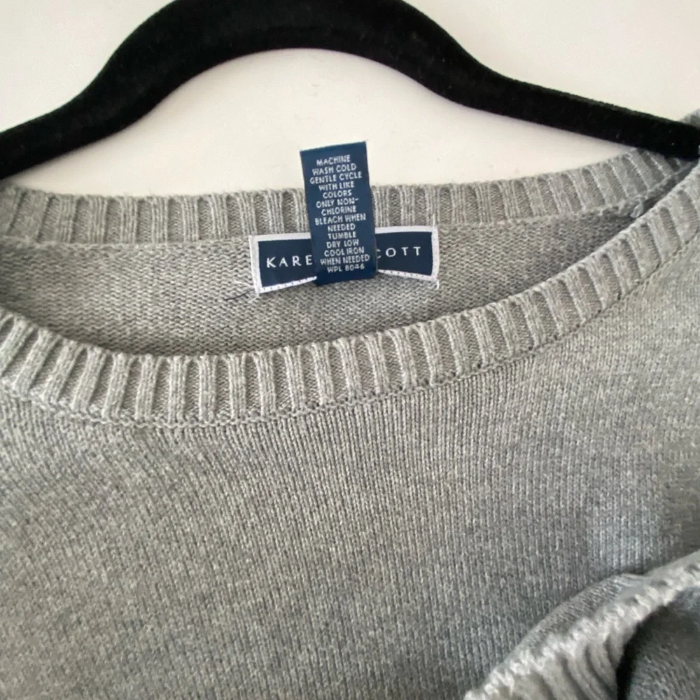 Karen Scott Sizes L 100% cotton Heather Gray Button-Accent Sweater
